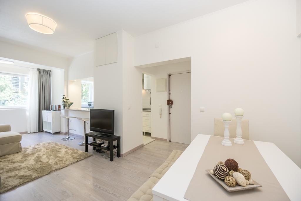 Lovely & Modern In The Center Lisbon Exterior photo